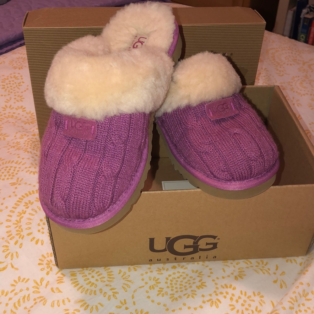 pink ugg slippers! cozy knit!